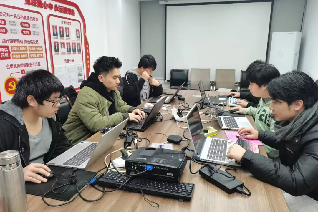 从课堂到商业实战!长沙大计学员独立开发软件项目成功交付!
