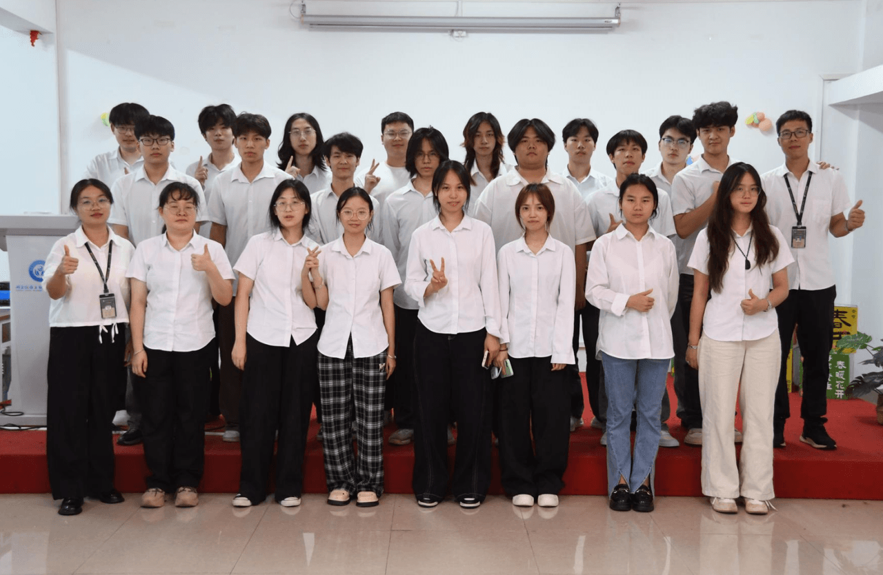 大计动态丨 U381班第二阶段结业项目答辩圆满结束 愿学员们鲜衣怒马少年时,不负韶华行且知!